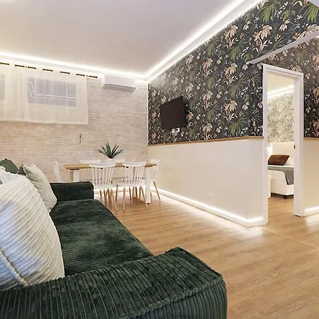 The Brick By Nosdom Apartament