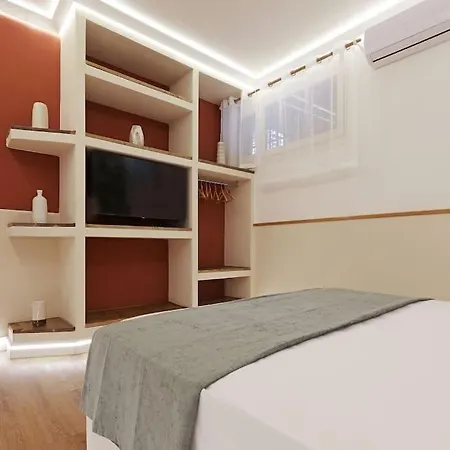 The Brick By Nosdom Apartament